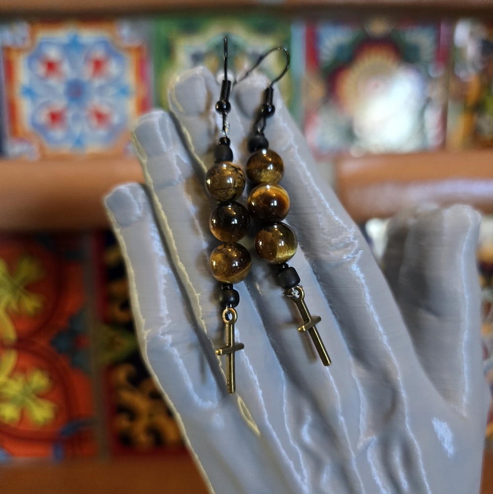 Elegant Gold and Black Beaded Earrings